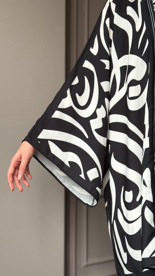 Black & White Kimono